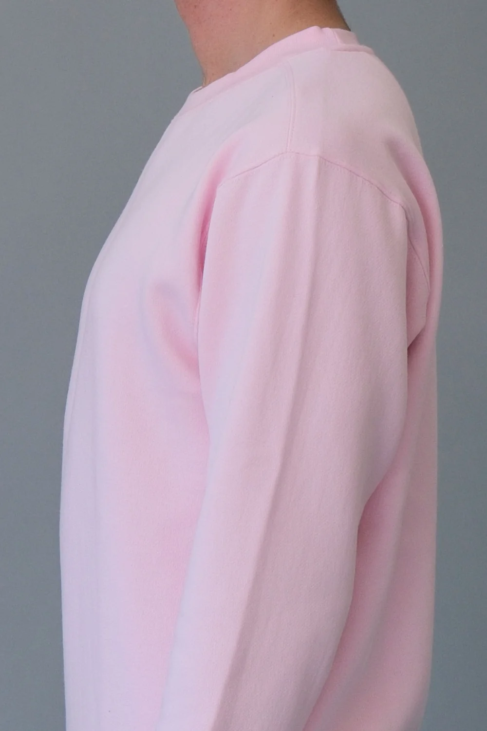 Basic Solid Crew-Neck Sweatshirt - Image 7