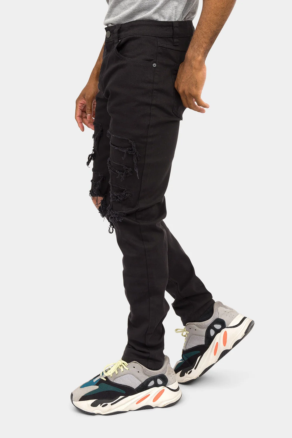 Distressed Solid Color Slim Fit Jeans - Image 7