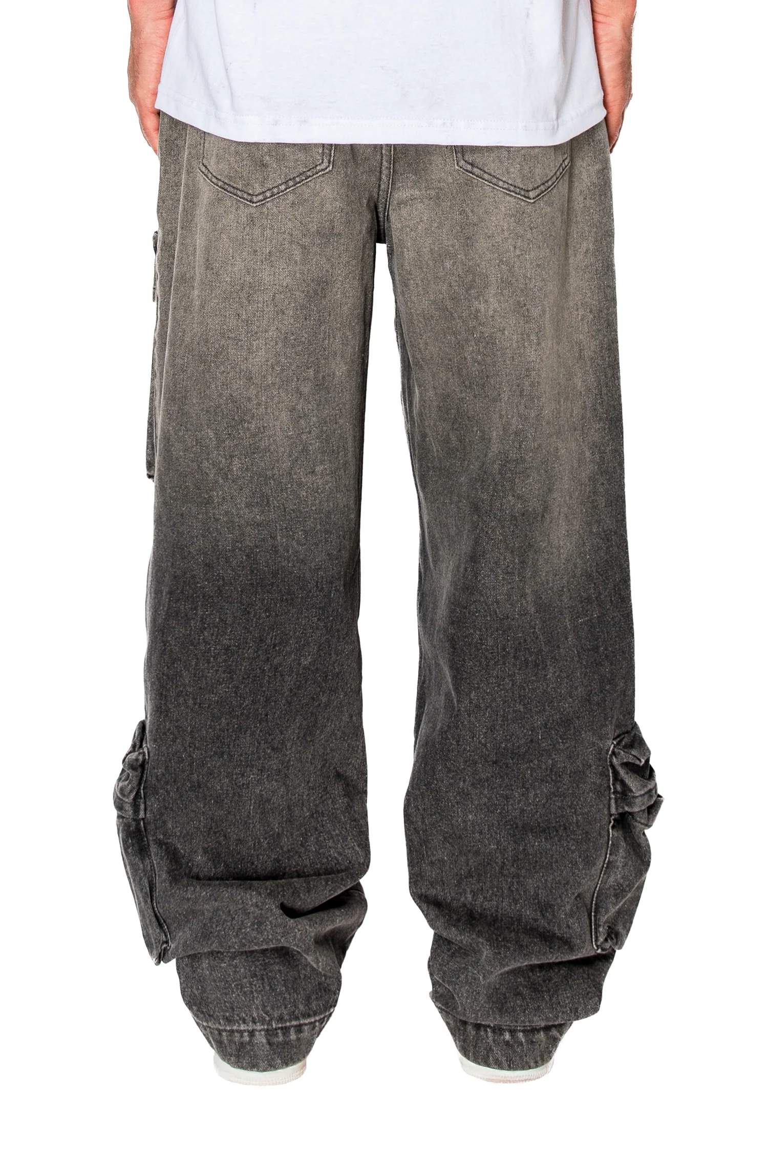 Men's Baggy Fit Faded Wash Cargo Jeans - Image 5