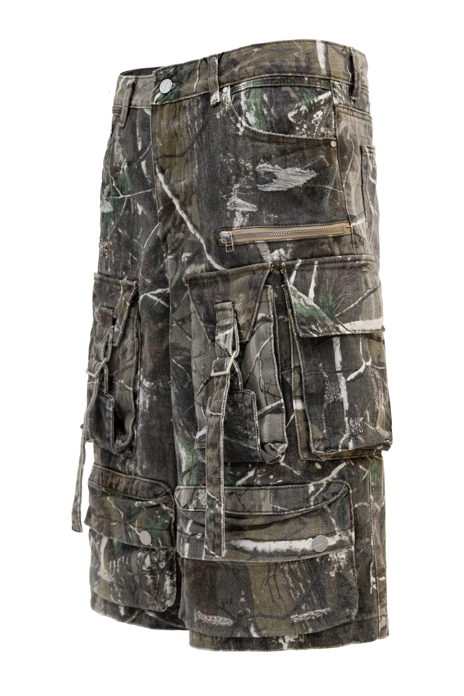 Men's Utility Forest Camo Print Baggy Cargo Shorts - Image 2