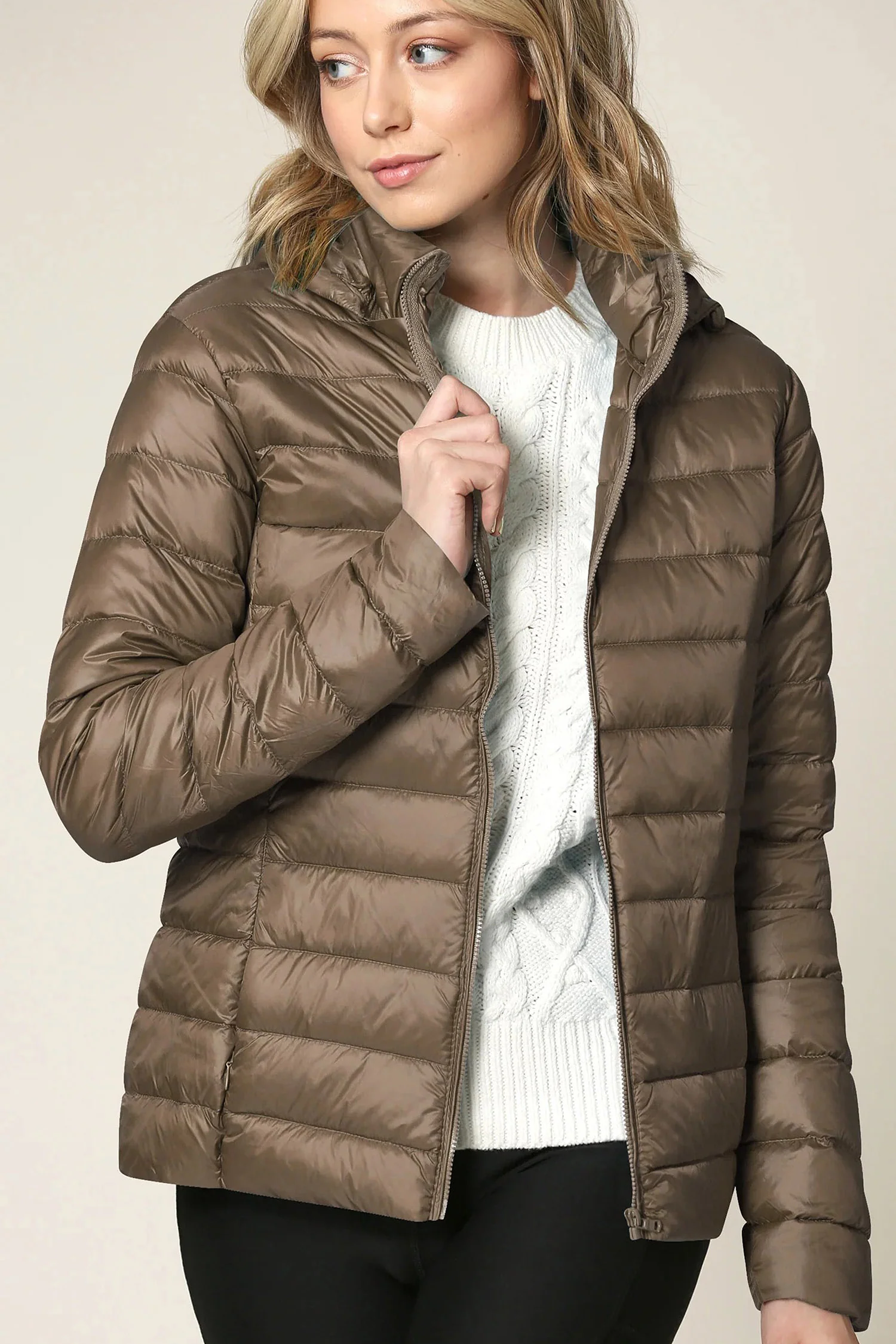 Women's Essential Ultra Light Weight Packable Down Jacket - Image 19